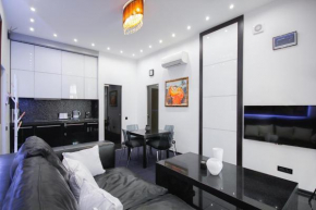 Panoramic 1-BR apartment in the heart of Odessa
